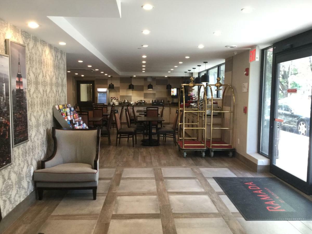 Ramada By Wyndham Bronx Terminal Hotel New York Exterior photo